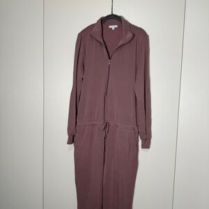 Mauve Beyond Yoga ski weekend Jumpsuit size M